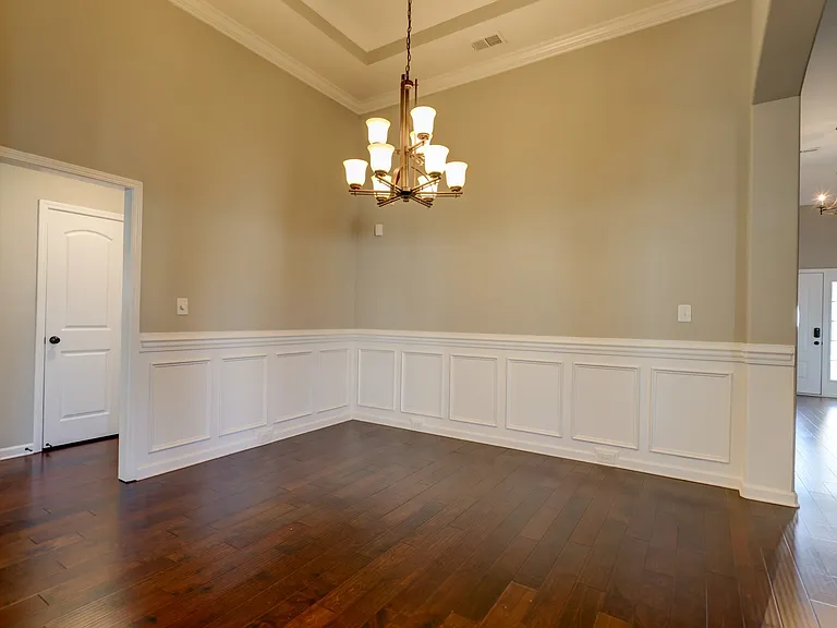 1008 Meadowview Ln — Photo 10