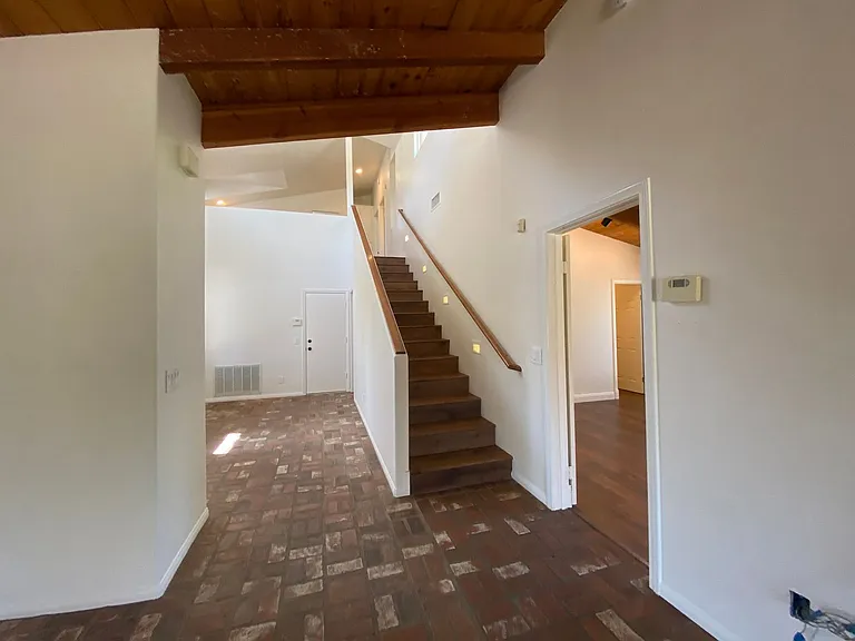 3010 N Broadway — Photo 7