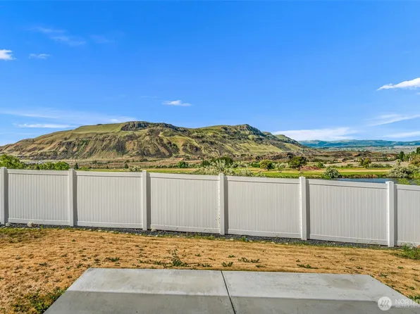 436 Hammond Lane, Rock Island, WA 98850
