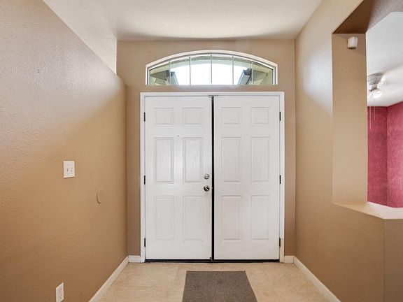 4th image of 2050 N Shady St
