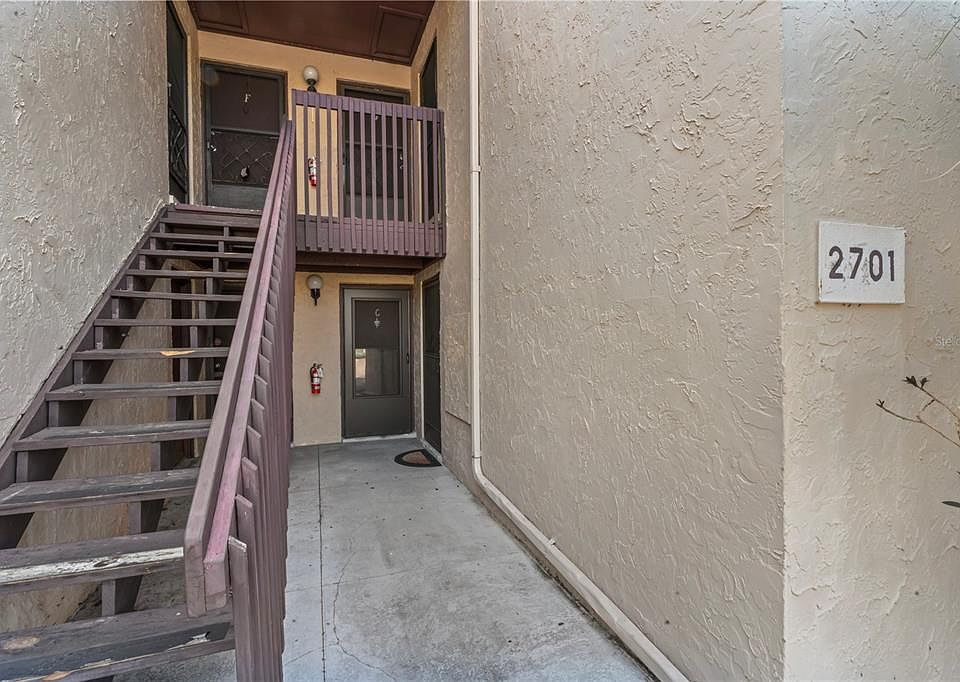 1st image of 2701 HIDDEN LAKE DRIVE N #C