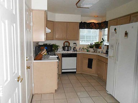 4th image of 4817 Lawnwood Ct