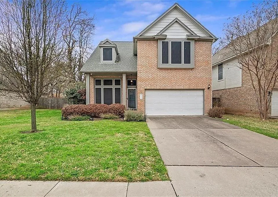 1006 Oaklands Dr