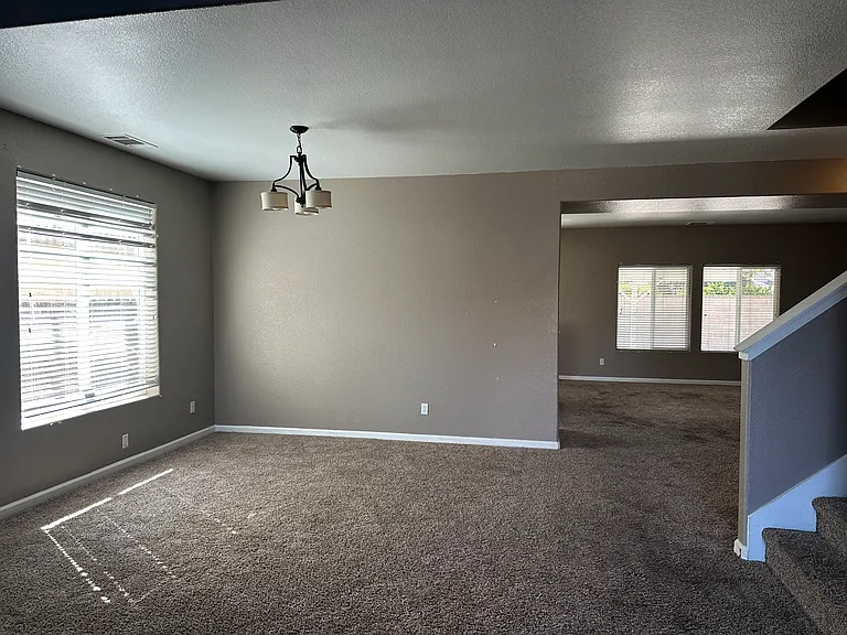 2862 Pico Ave — Photo 3