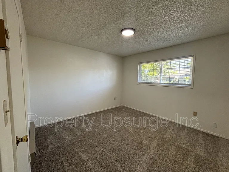 725 Kimball Rd #13 — Photo 8