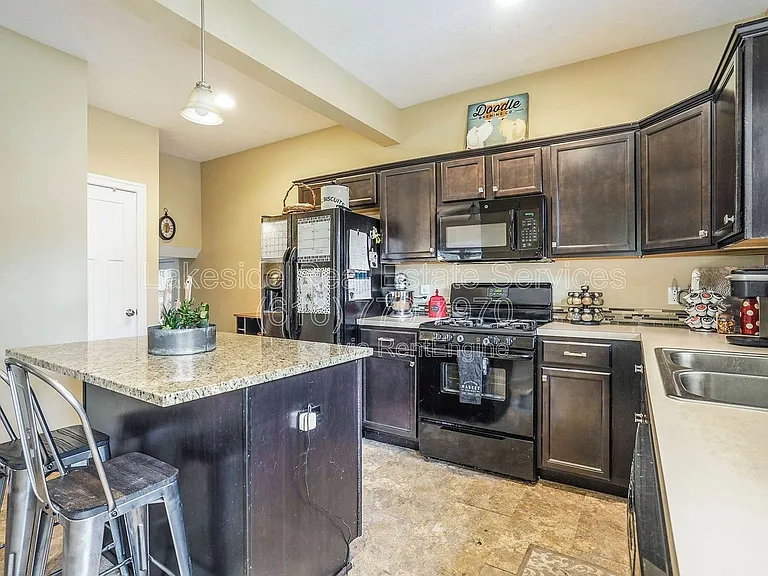 928 Calvin Ave SE — Photo 10