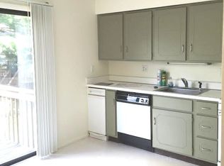 311 Walden Green Rd, Branford, CT 06405