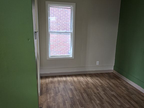 3rd image of 433 22nd St