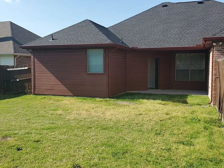 1125 Northwood Ln — Photo 11