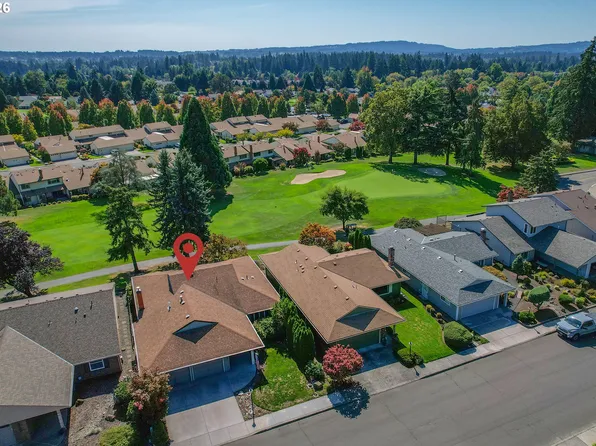10360 SW Highland Dr, Tigard, OR 97224