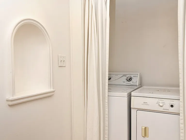 163 Arlington Ave #2 — Photo 4