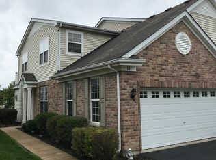 11 Millbrook Ct, Algonquin, IL 60102