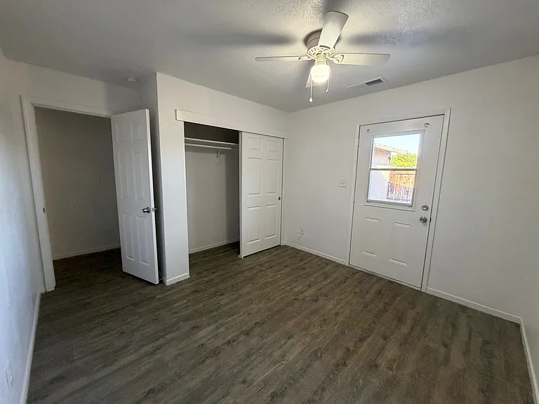 665 S Coalinga St — Photo 17