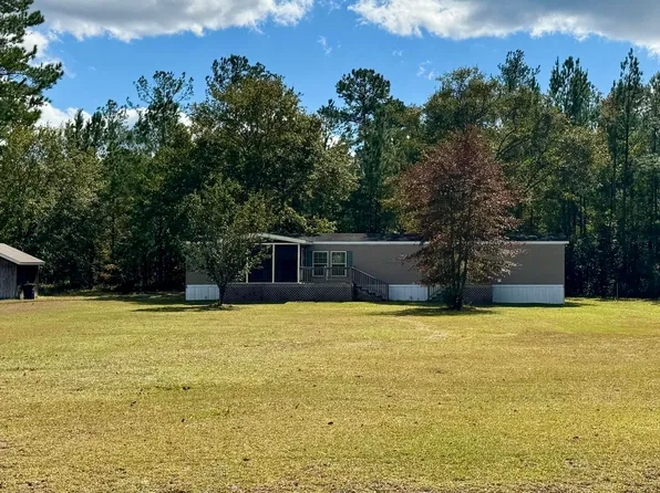 1400 Bazzle Rd, Cottageville, SC 29435