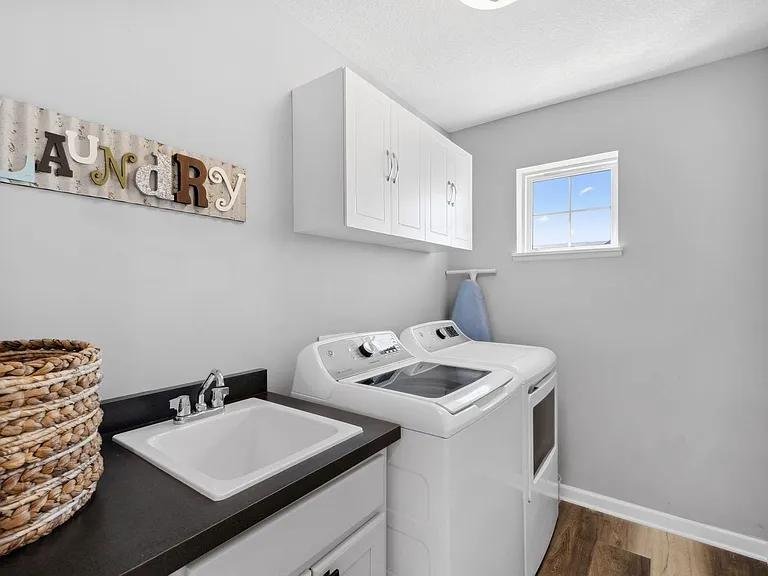 13685 Marsh View Trl — Photo 28