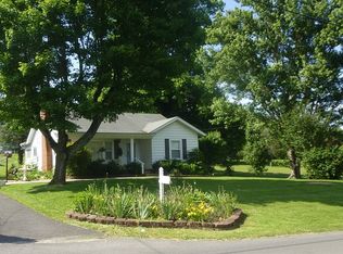 1057 Smalling Rd, Johnson City, TN 37601