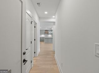 1050 Blair Ln #102, Peachtree City, GA 30269