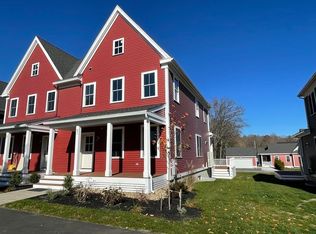 3 Powell St #A, Devens, MA 01434