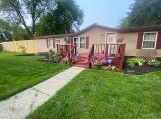 803 S Parker St, Crystal, MI 48818