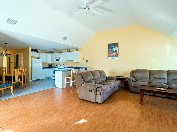 4th image of 306 E Magnolia Ave #B-306b