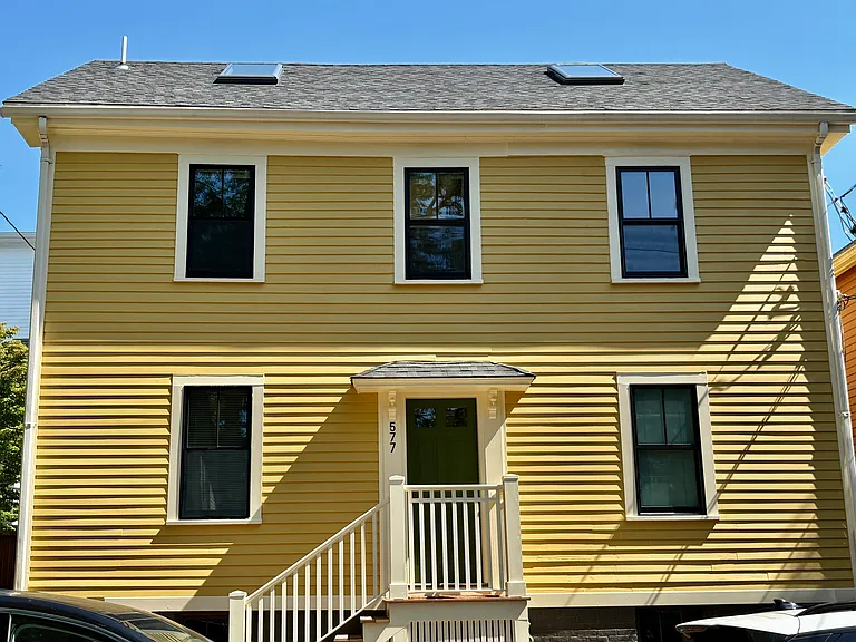 577 Franklin St #1L — Photo 1