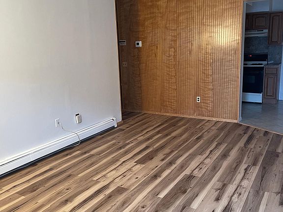 4th image of 60 Gardenia Ln