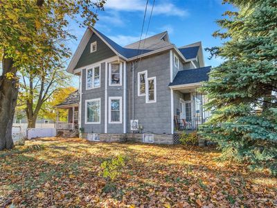 647 Waugoo Ave, Oshkosh, WI, 54901
