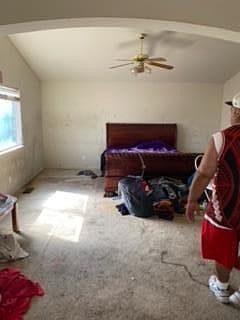 5th image of 937 Kathy St