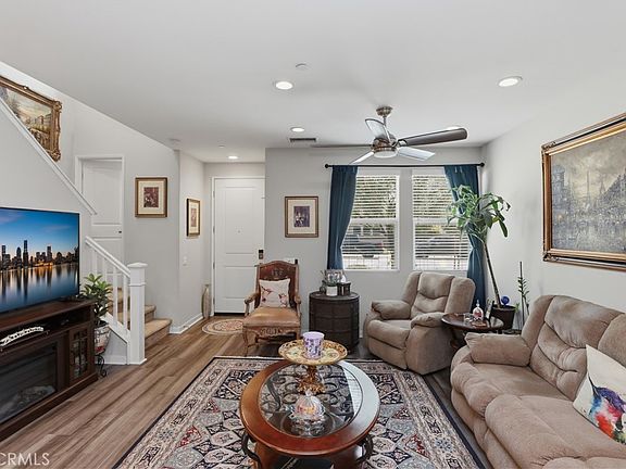 4th image of 4260 Powell Way #119