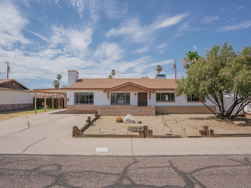 1st image of 3320 W Altadena Ave