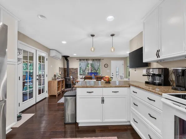 6793 Onyx Trl, Pollock Pines, CA 95726