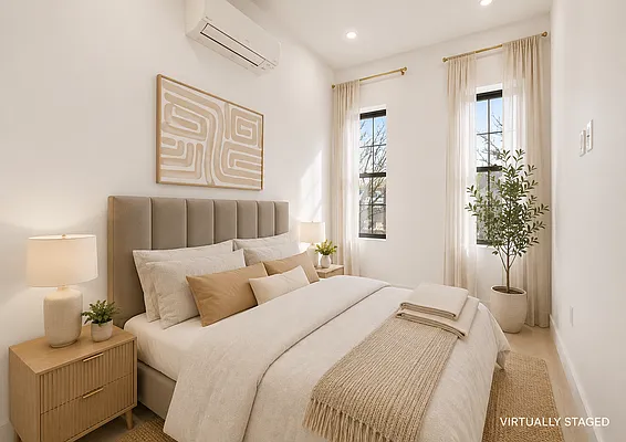 Bedroom, photo 2