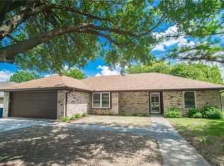 356 High Ridge Dr, Krum, TX 76249