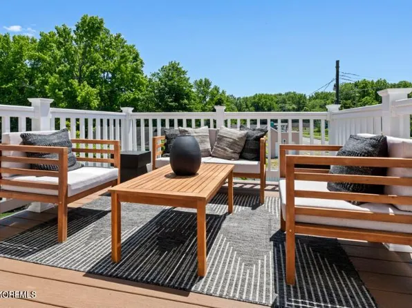 2 Bella Court, Manalapan, NJ 07726