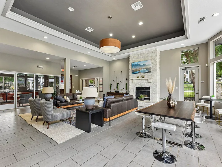 Madison Dell Ranch Apartments — Photo 15
