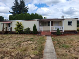 39188 River Dr, Lebanon, OR 97355