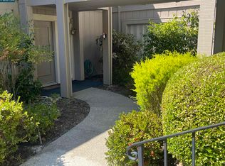 703 Terra California Dr APT 6, Walnut Creek, CA 94595