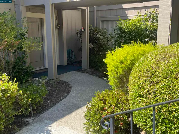 703 Terra California Dr APT 6, Walnut Creek, CA 94595