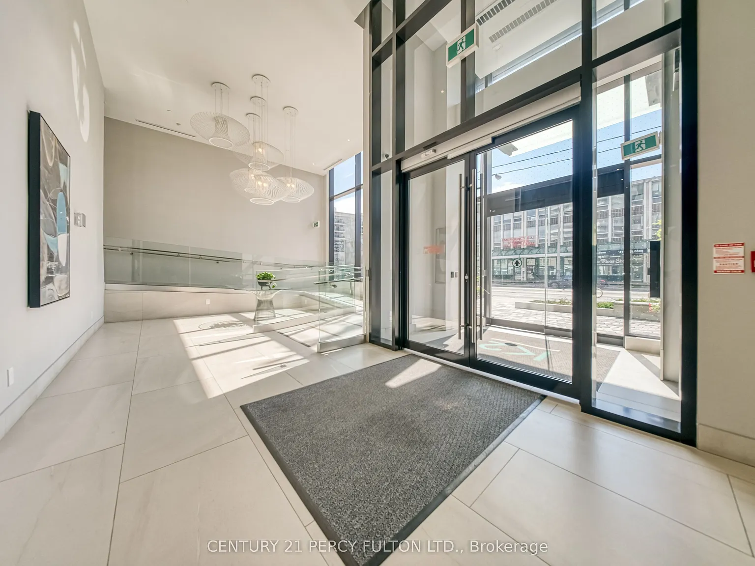 2 bed, $2,500 — Photo 2