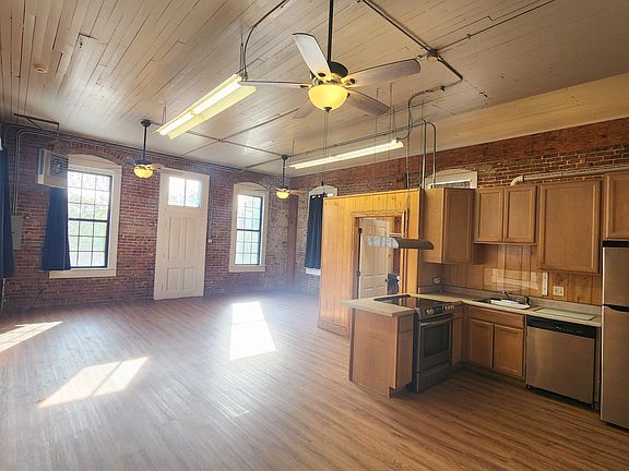 4th image of 5 Front St #5-2594
