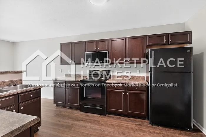 401 Feather Site Ct — Photo 6
