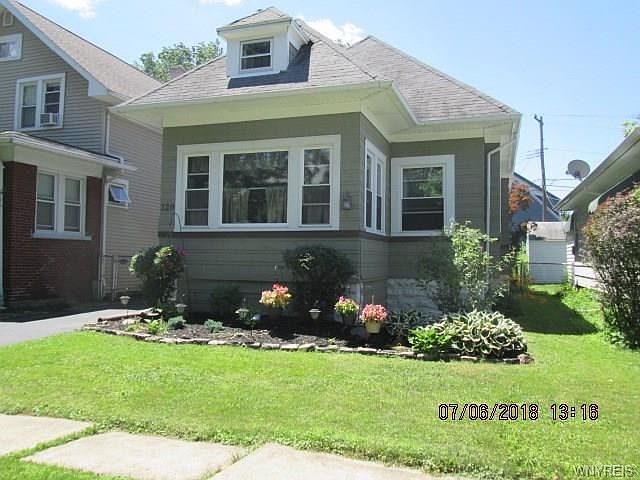1st image of 120 Montrose Ave