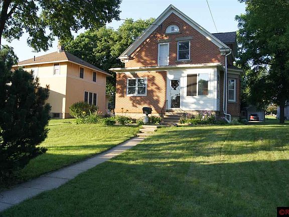 3rd image of 411 N Jefferson St