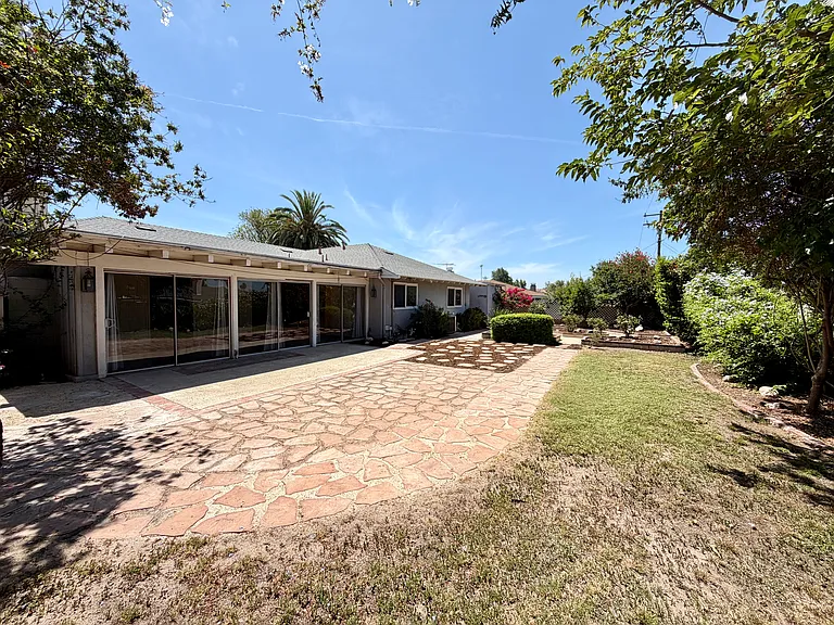 1939 Chapman Rd — Photo 39