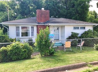 2413 Monroe Ave, Point Pleasant, WV 25550