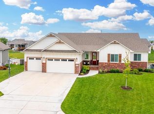 2407 N Lakeside Cir, Andover, KS 67002