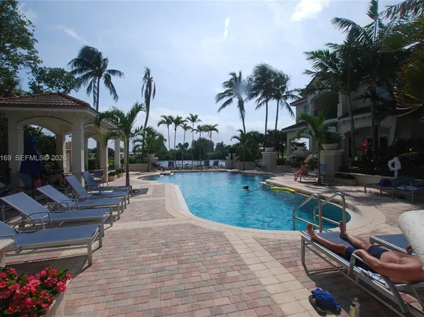 1310 Tuscany Way #1310, Boynton Beach, FL 33435