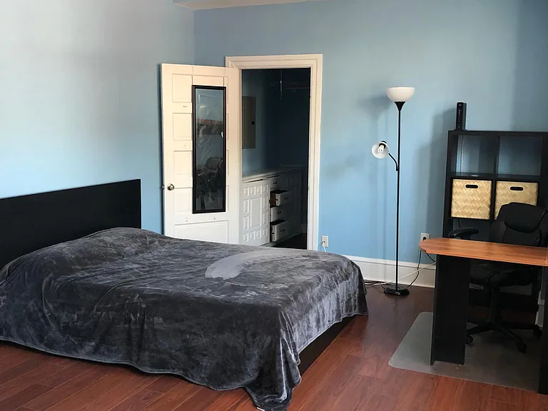 250 S 13th St #12F — Photo 7