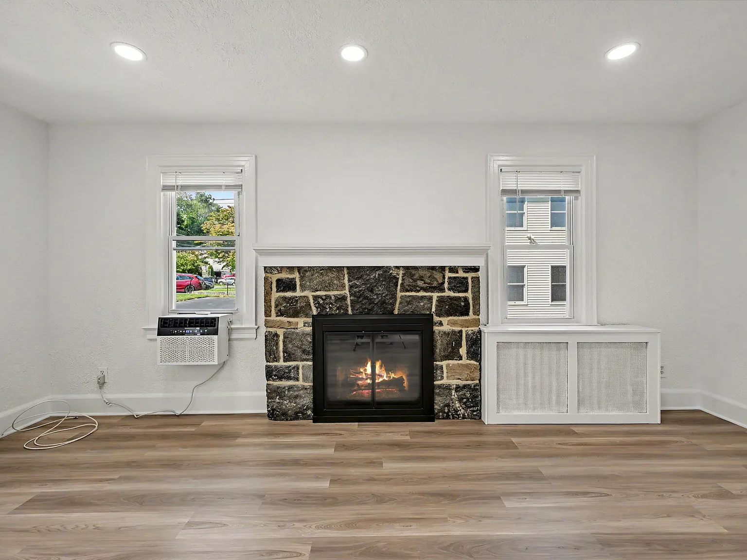 2 bed, 816 sqft, $3,500 — Photo 4