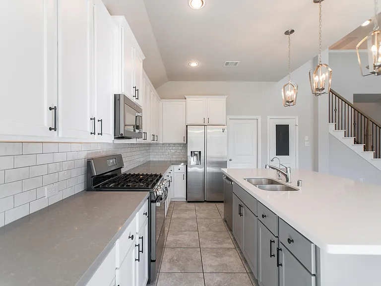 10054 Preserve Way — Photo 18